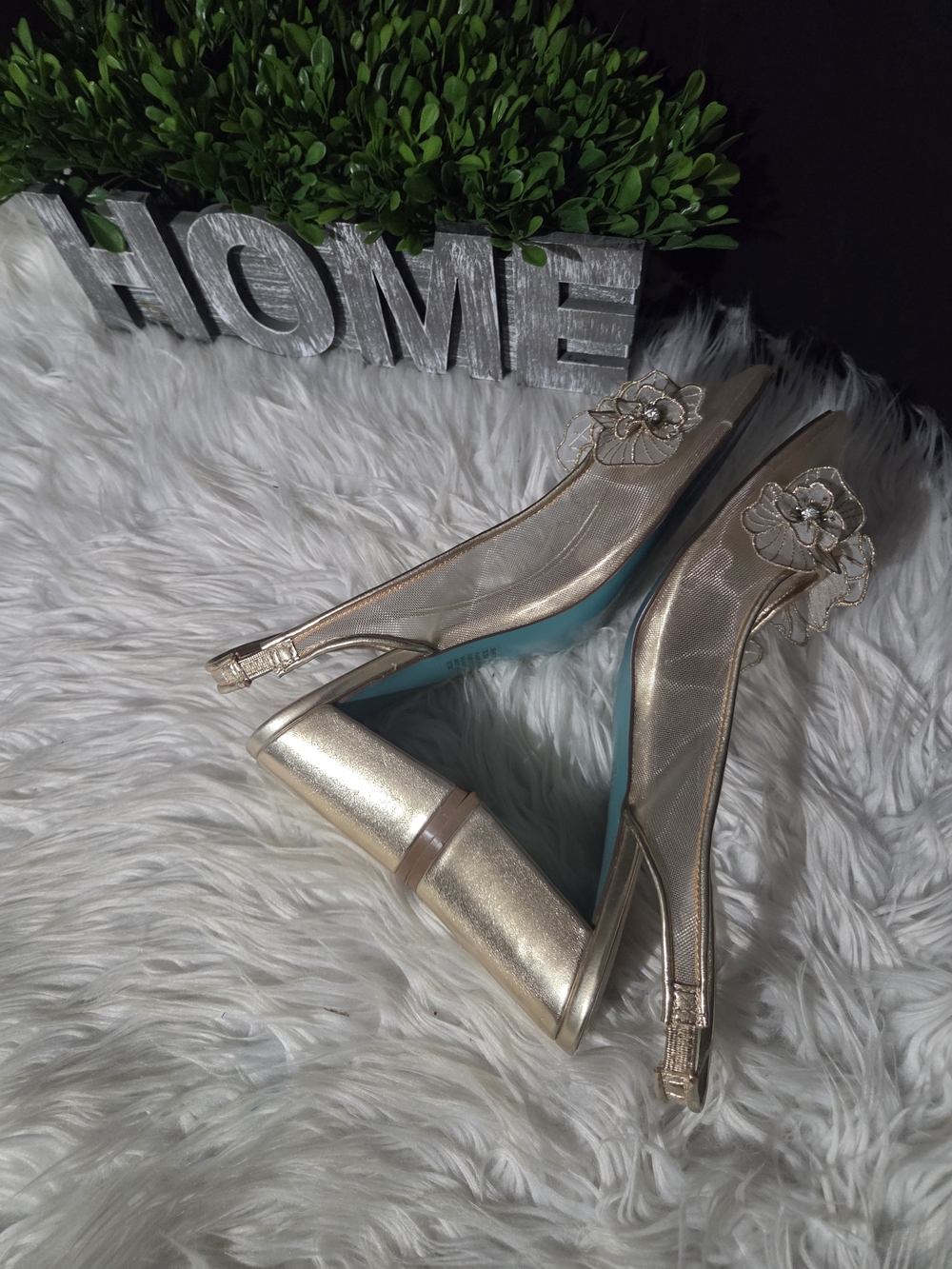 Betsey Johnson Petra Gold Floral Slingback Block Heels. Size 9.5 - Picture 8 of 14